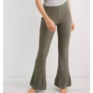 Aerie waffle knit stretchy flare pants size medium